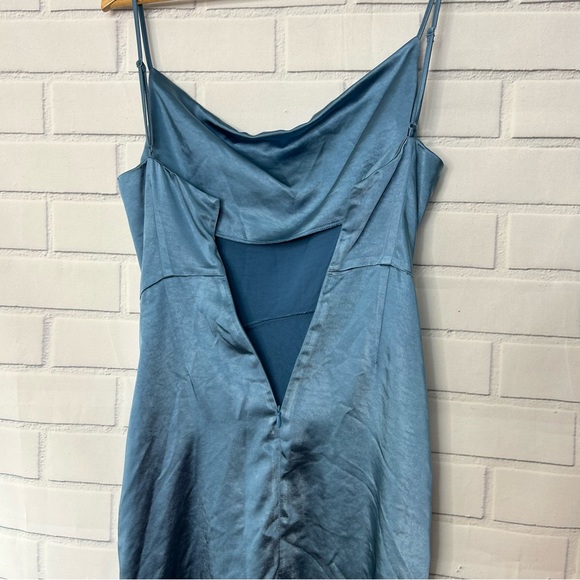 Elliatt Jacinda Dress in Cadet Blue size Extra Small - Picture 7 of 10